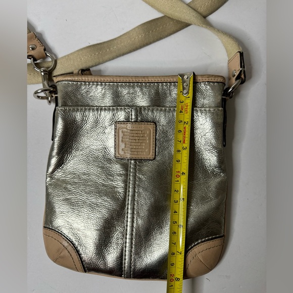 Coach Swingpack East Metallic Silve Crossbody Bag Leather Trim Adjustable Strap - Picture 10 of 13